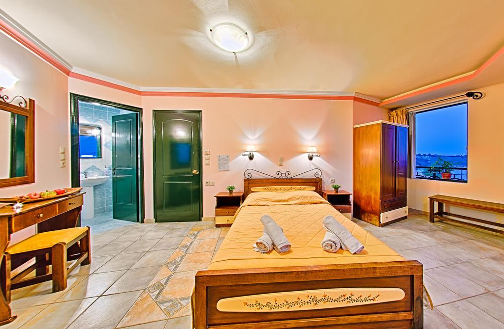Harmony Hotel Keri Room photo
